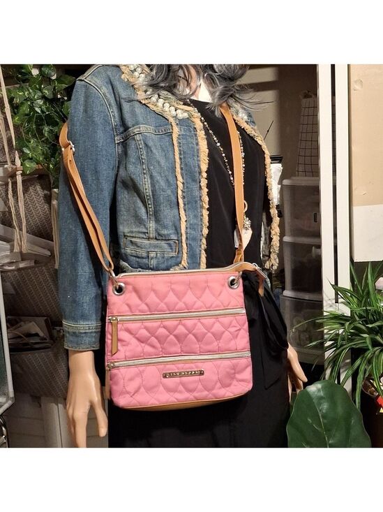 Lily Bloom Handbags - Lily Bloom pink quilted sling crossbody bag 9.5x8